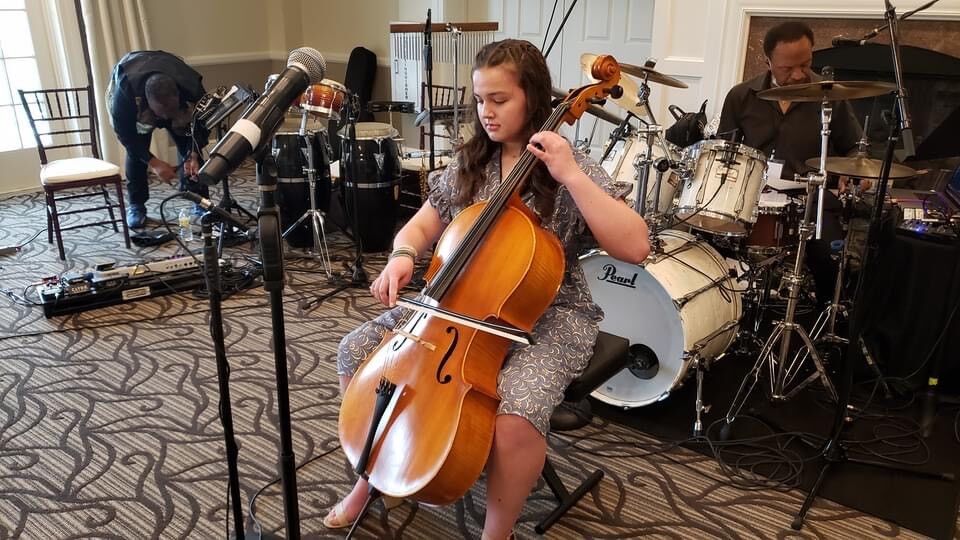 Loudoun Co. student gives back to middle school that sparked her interest in writing music – WTOP News