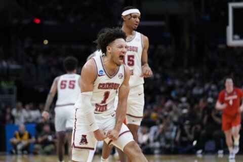 Alabama rides tidal wave of 3-pointers to beat Clemson 89-82 and reach 1st Final Four ever