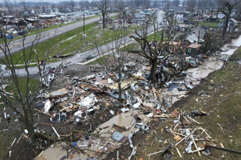 Meteorologists say this year's warm winter provided key ingredient for Midwest killer tornadoes