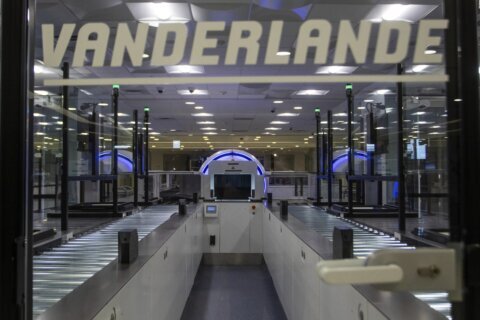 TSA unveils passenger self-screening lanes at Vegas airport as ‘a step into the future’