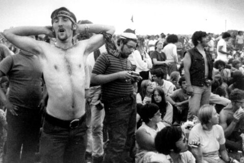 Peace, music and memories: As the 1960s fade, historians scramble to capture Woodstock’s voices