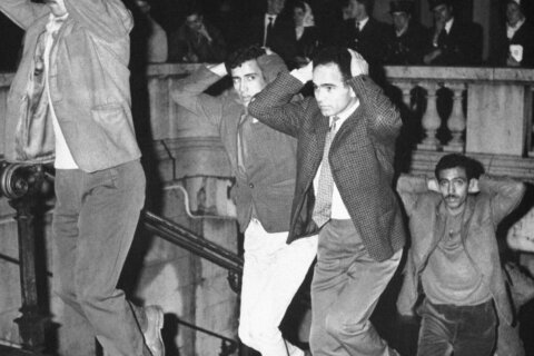 French lawmakers condemn ‘bloody and murderous’ 1961 massacre of Algerian protesters