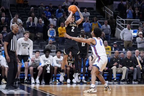 KJ Simpson’s late jumper pushes Colorado past Florida 102-100 in March Madness thriller