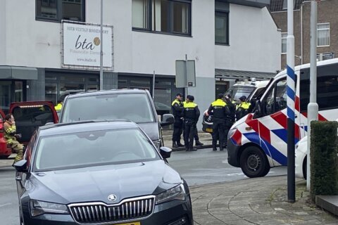 A man suspected of holding 4 hostages for hours in a Dutch nightclub has been arrested