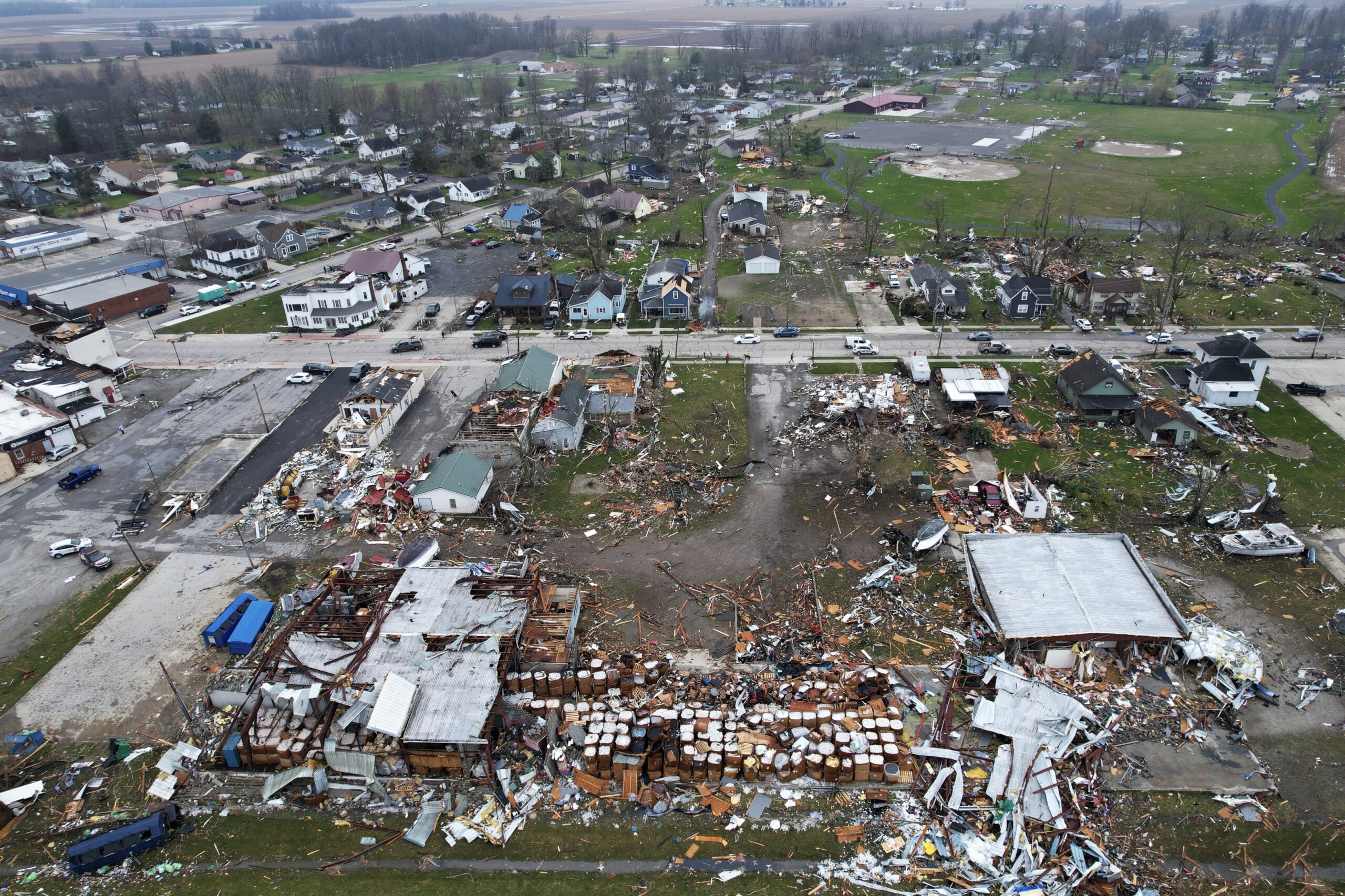 Tornadoes kill 3 and leave trails of destruction in the central US ...