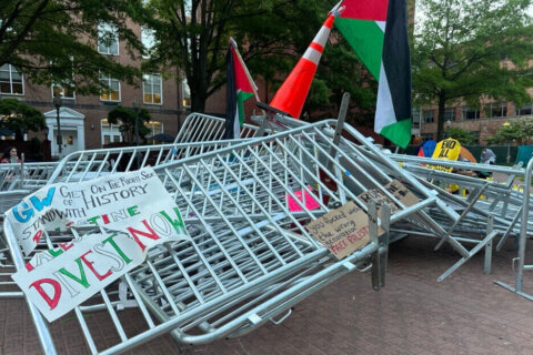 Israel-Hamas war protests continue at GW University for 5th day