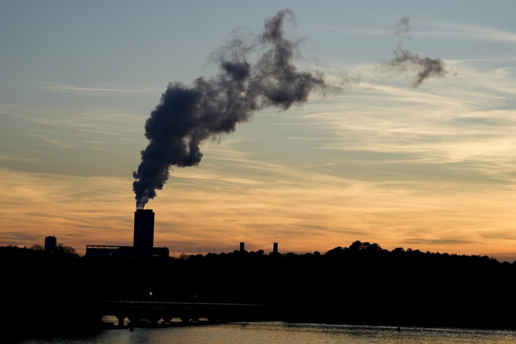 Tough new EPA rules would force coal-fired power plants to capture emissions or shut down