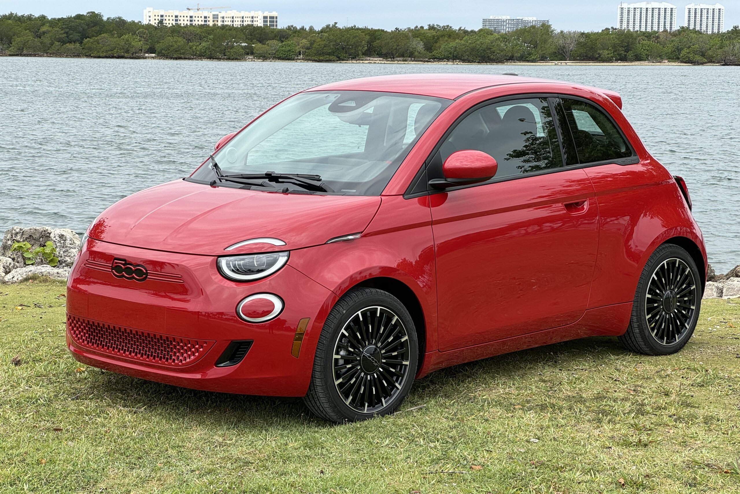 Car Review: The Full-electric Fiat 500e Is A Great Choice As An Urban ...