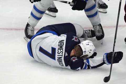 Jets forward Vladislav Namestnikov suffers a fractured cheekbone after a puck hit him in the face