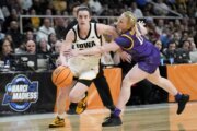 Caitlin Clark leads Iowa back to Final Four, scoring 41 points in 94-87 win over defending champ LSU