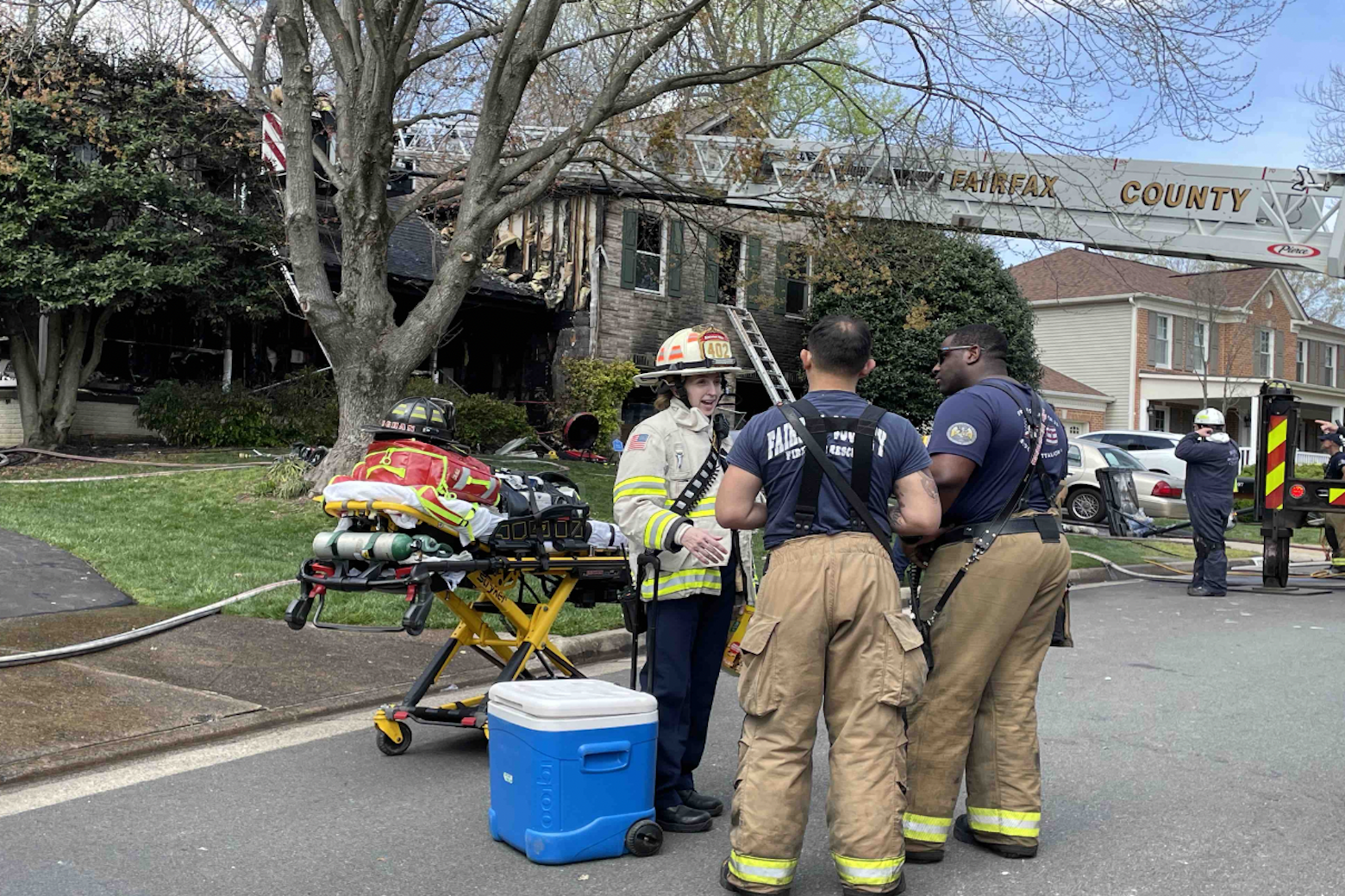 Parents of 2 boys rescued from Virginia house fire ‘praying for a miracle’ – WTOP News