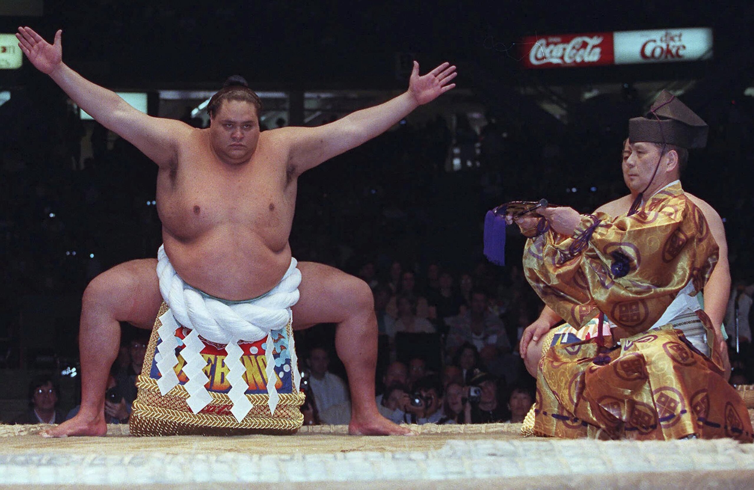 Hawaii-born sumo champion Akebono Taro dies of heart failure at the age ...