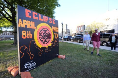 The Latest | Total solar eclipse races across North America