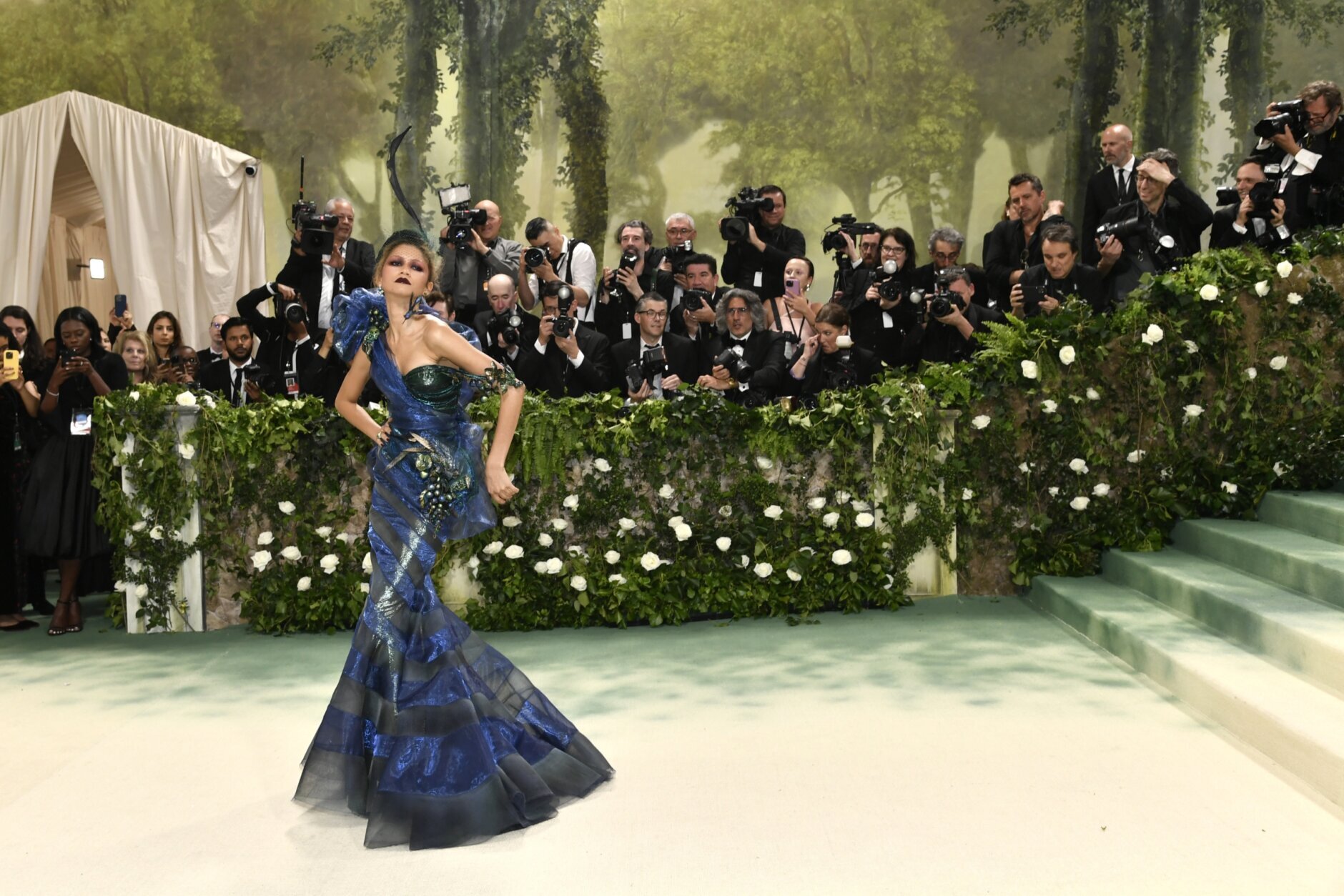 The Met Gala was in full bloom with Zendaya, Jennifer Lopez, Mindy Kaling  among the standout stars - WTOP News