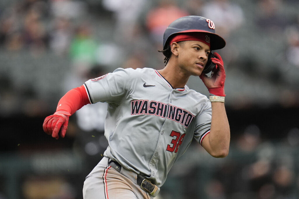 Ruiz and Lipscomb help the Nationals beat the White Sox 6-3 in doubleheader opener