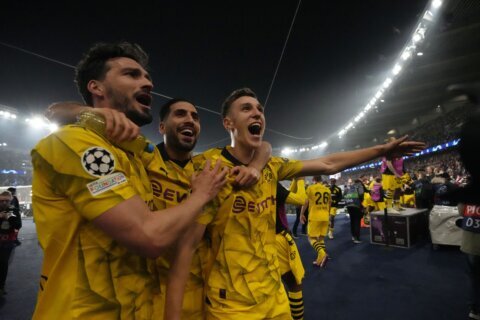 ‘Enjoy your vacation.’ Borussia Dortmund makes fun of PSG after reaching Champions League final