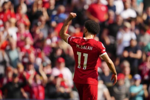 Salah scores as Liverpool beats Tottenham 4-2 in the Premier League