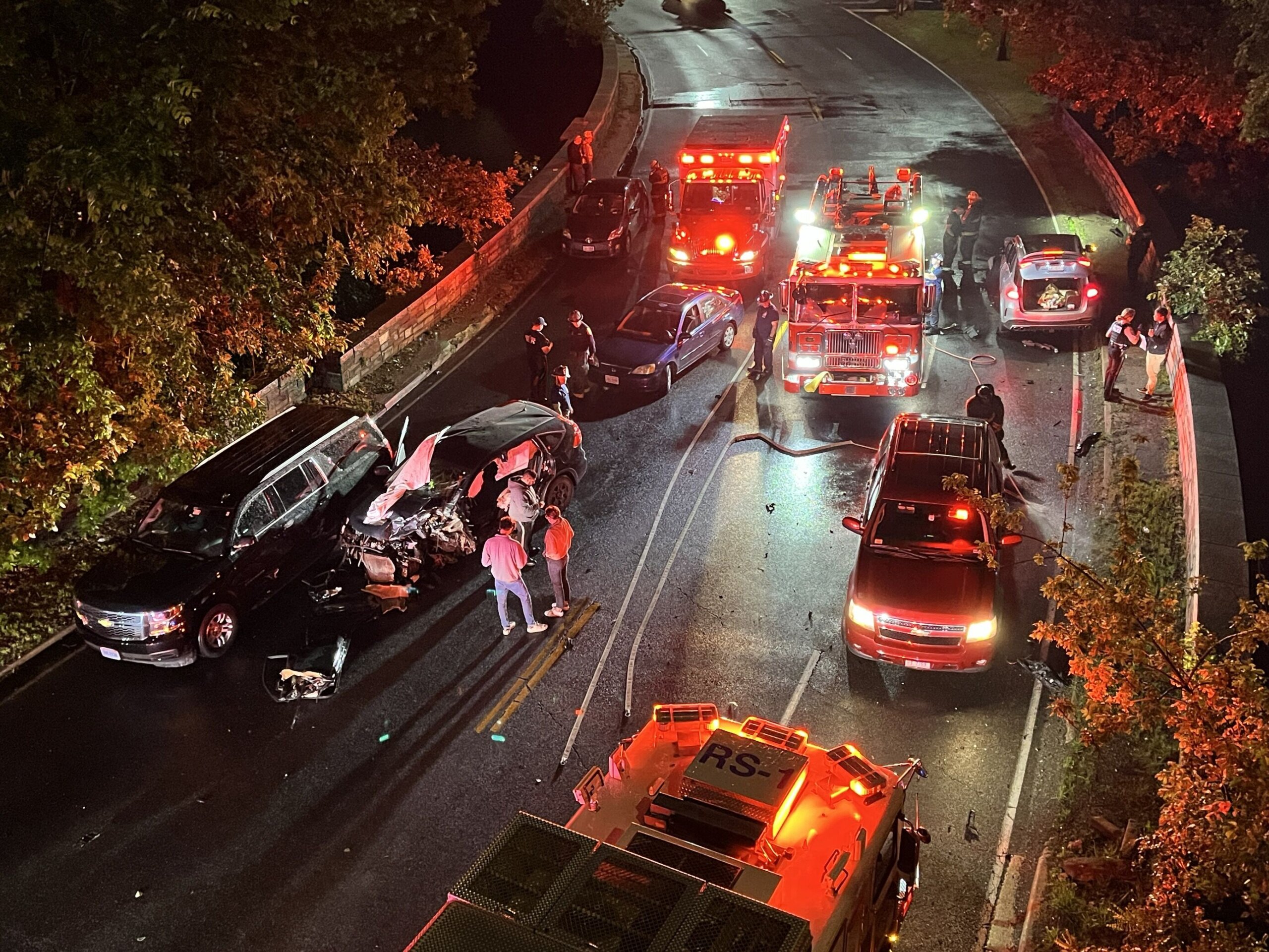 An evening crash shutdown D.C.'s Rock Creek Parkway in both directions Saturday. U.S. Park Police and DC EMS told WTOP it happened at about 8:30 p.m.