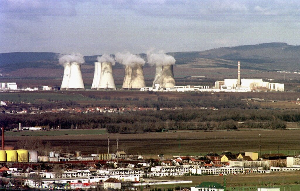 Slovakia plans to build a new nuclear reactor