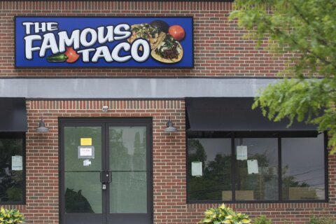 Indiana judge opens door for new eatery, finding `tacos and burritos are Mexican-style sandwiches’