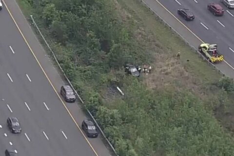 2 killed, 3 hurt in Capital Beltway crash in Prince George's Co.