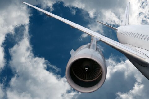¿Qué son las turbulencias en pleno vuelo y cuándo se vuelven peligrosas?