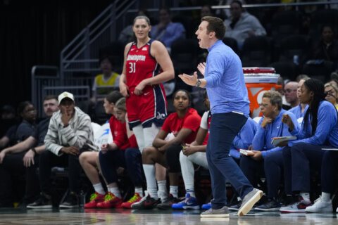 Winless Mystics set franchise record with 9th straight loss, falling to Connecticut 76-59