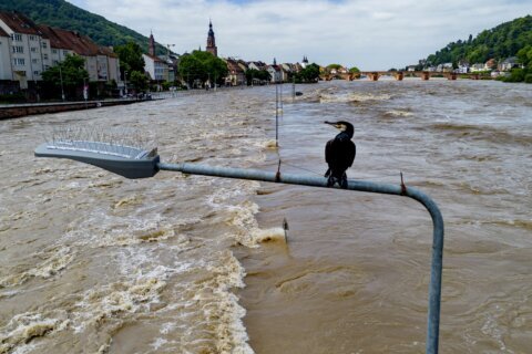 4 people have died in floods in southern Germany. The situation remains tense