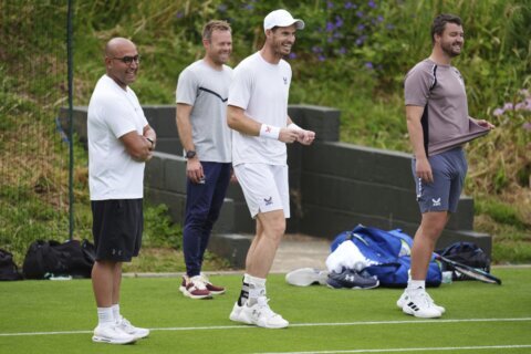 Andy Murray playing only doubles at his last Wimbledon after back surgery