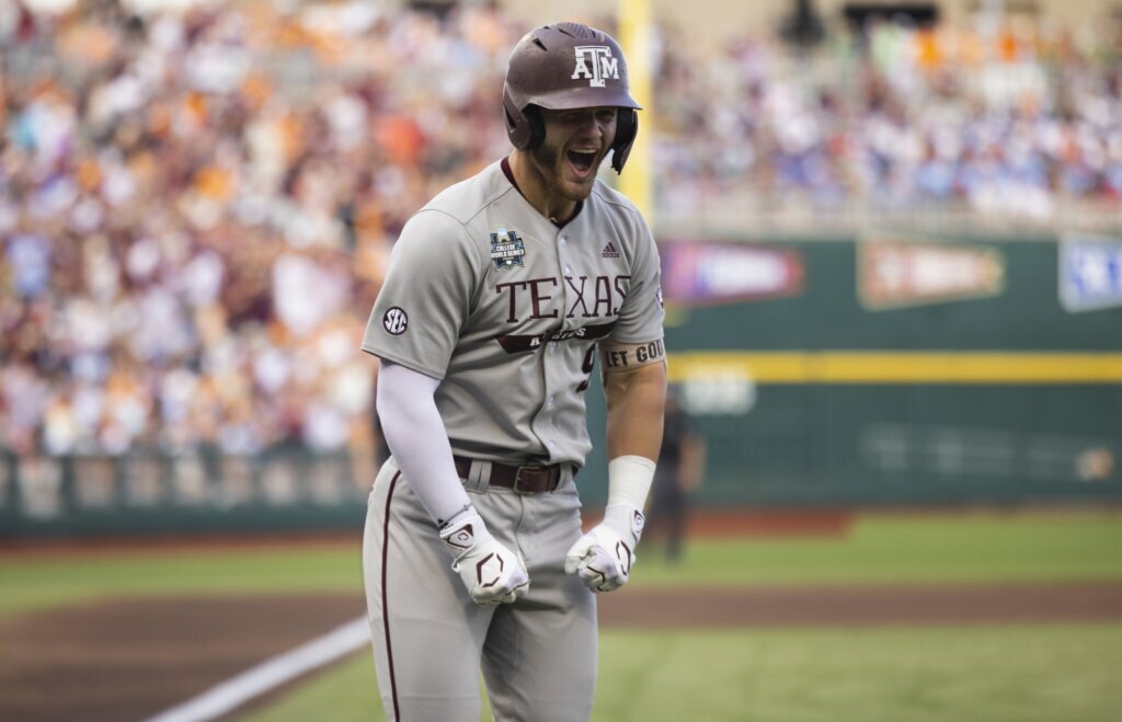 Texas A&M builds big lead early and beats Tennessee 9-5 in Game 1 of College World Series finals