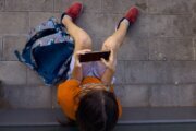 Fairfax Co. parents call for less laptop, tablet screen time during class