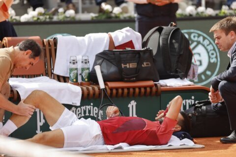Novak Djokovic withdraws from the French Open with a knee injury and will lose the No. 1 ranking
