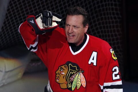 Roenick gets into Hockey Hall of Fame after a lengthy wait. 2024 class includes 2 US women’s players