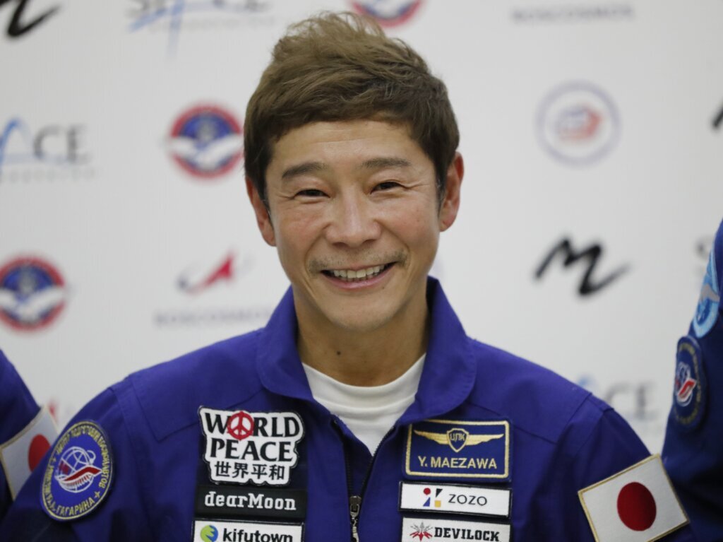 Japan billionaire Maezawa cancels moon trip due to uncertainty over SpaceX rocket development