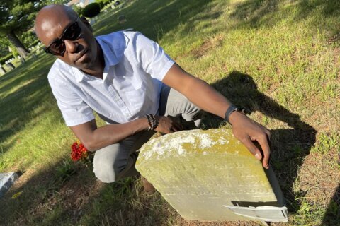 On Juneteenth, a journalist honors ancestor at ceremony for Black soldiers who served in Civil War
