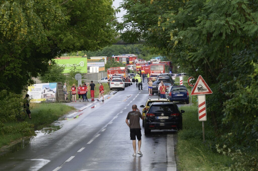 Slovak train and bus collision that killed 7 was likely caused by human error, minister says