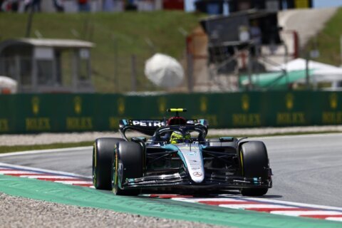 Mercedes boss says anonymous accusation that team is sabotaging Hamilton is groundless 'abuse'