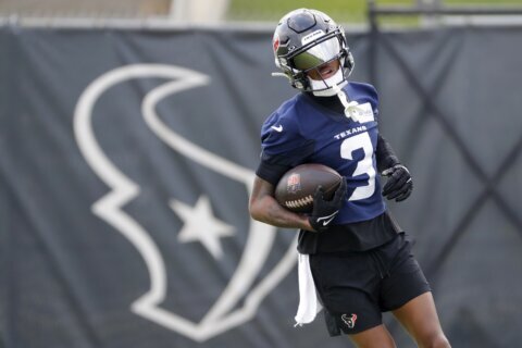 Texans receiver Tank Dell recalls ‘traumatic experience’ as victim of Florida restaurant shooting