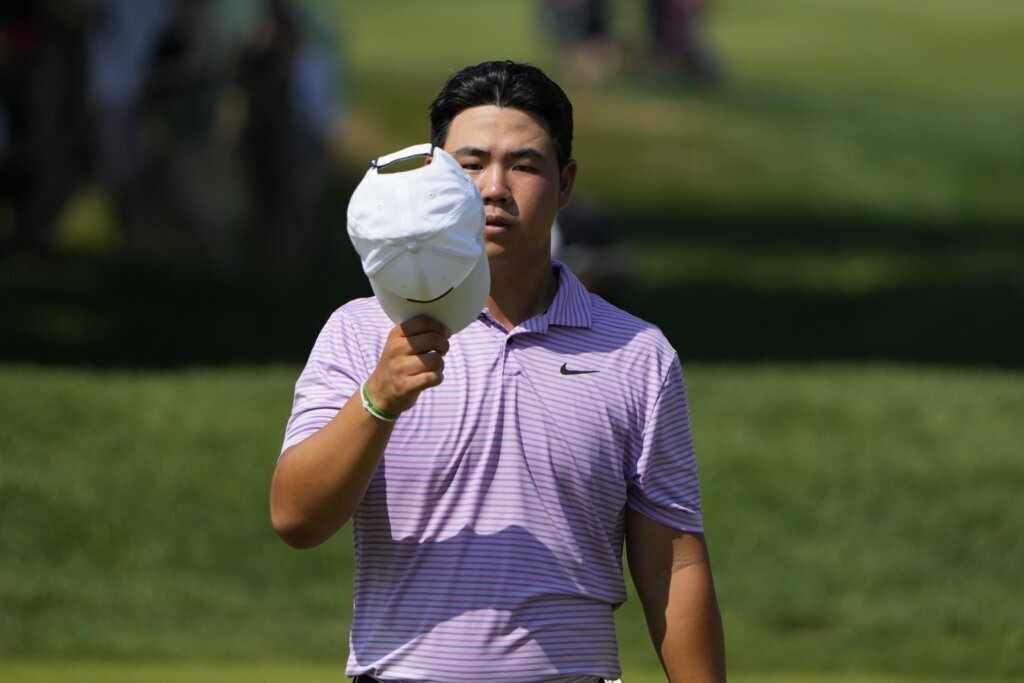 Tom Kim builds a 2-shot lead over Scheffler and Morikawa at Travelers Championship