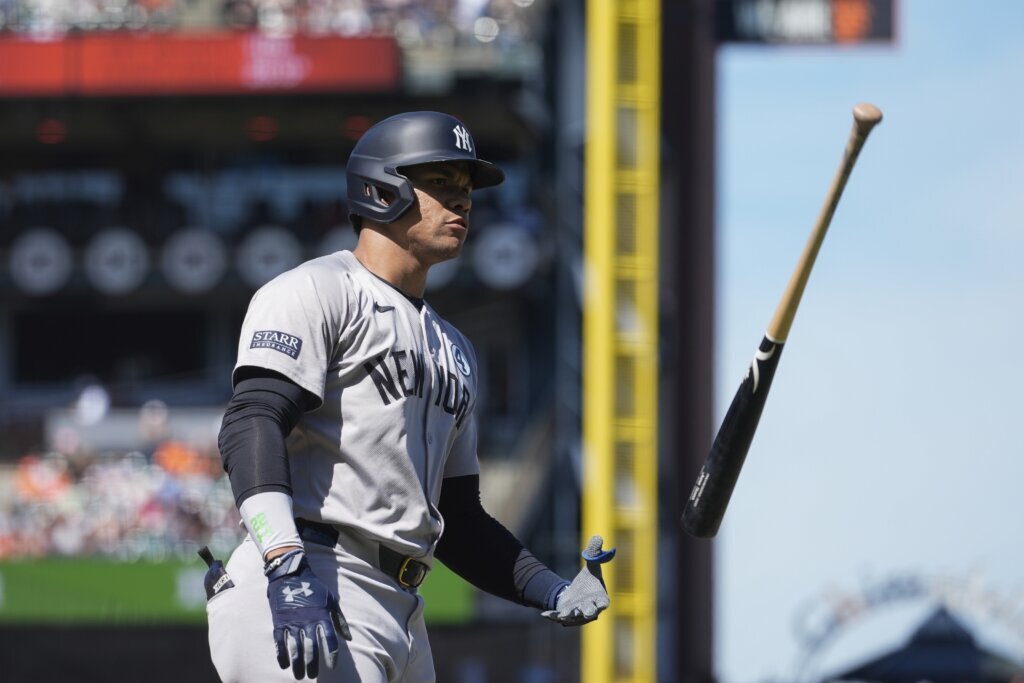 Soto homers twice, including go-ahead shot in 9th, as streaking Yankees rally past Giants 7-5