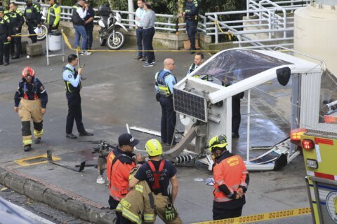 Desplome de una cabina del teleférico en Medellín deja un muerto y varios heridos