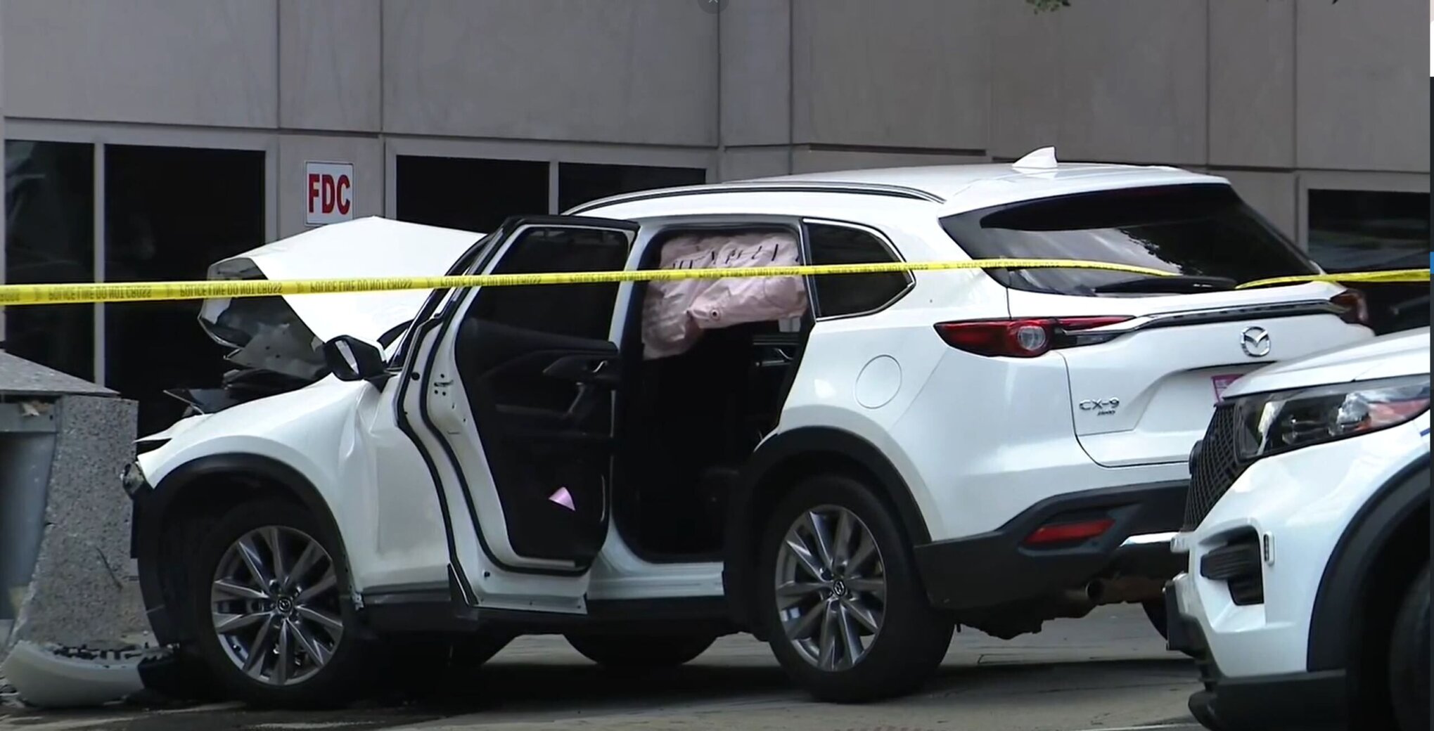 Amazing Three-vehicle Crash Involving Stolen Suv Leaves People Fighting For Life, Traffic Delays Picture Illustration Amazing Three-vehicle Crash Involving Stolen Suv Leaves People Fighting For Life, Traffic Delays Picture Illustration