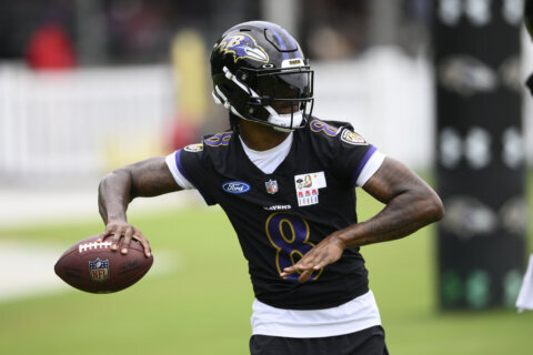 Lamar Jackson returns from illness to participate in part of Baltimore’s practice