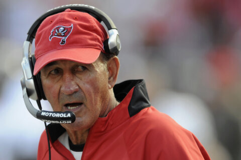 Longtime NFL assistant coach and defensive mastermind Monte Kiffin dies at age 84