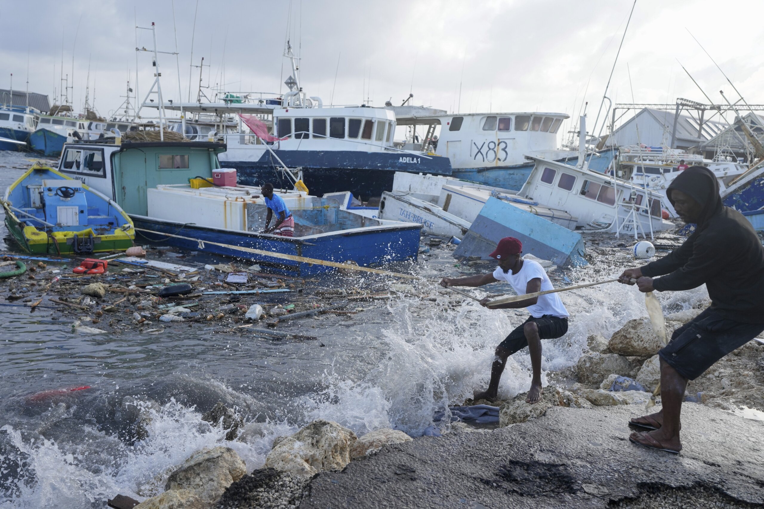 Beryl heads toward Jamaica as a major hurricane after ripping through