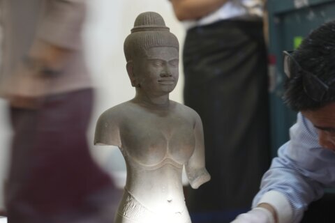 Cambodia welcomes the Metropolitan Museum’s repatriation of statues looted over decades of turmoil