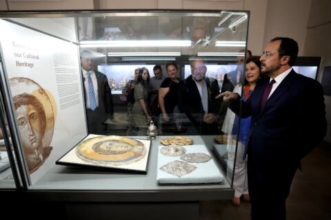 Cyprus displays jewelry, early Christian icons and Bronze Age antiquities once looted from island