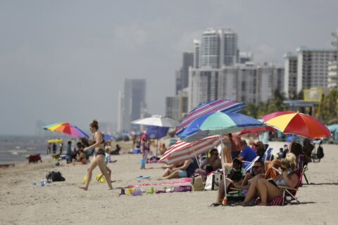 Florida’s population passes 23 million for the first time due to residents moving from other states