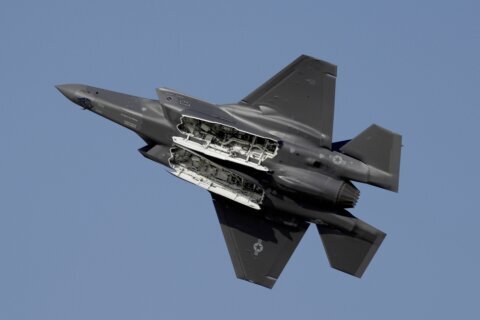 Athens signs deal to buy 20 US-made F-35 jets in major military overhaul