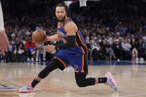 Jalen Brunson agrees to a four-year, $156.5 million extension with Knicks, AP source says